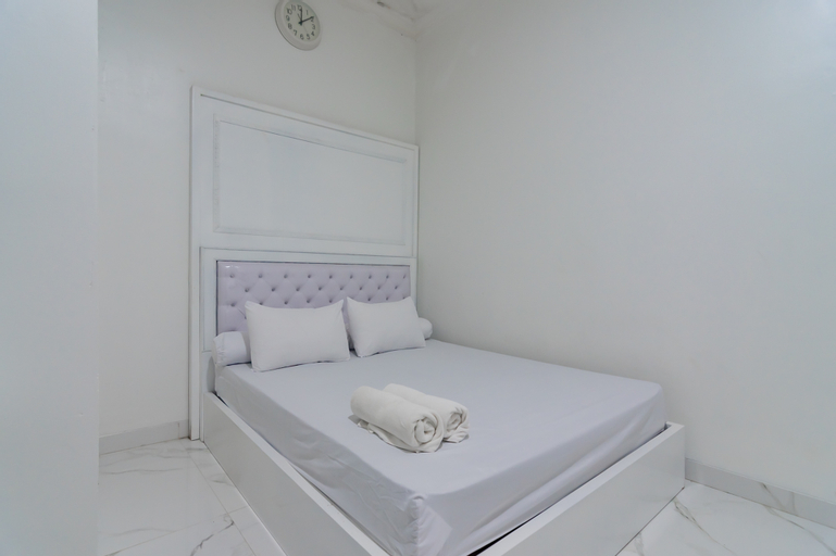 Bedroom 3, Family Homestay Syariah Cirebon Mitra RedDoorz, Cirebon