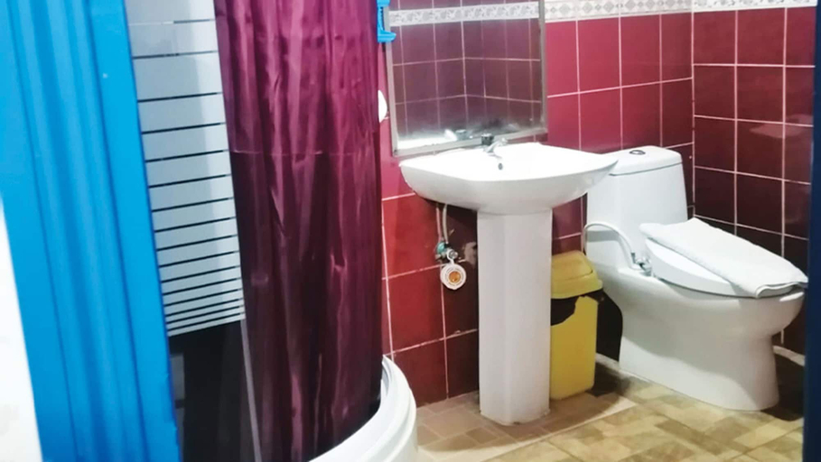 Bathroom 5, Sang Yoo Mountain View Tagaytay Hotel - Taal Lake View, Tagaytay City