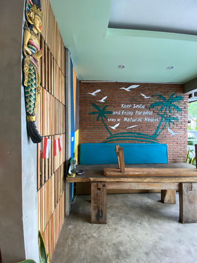 Public Area 4, Holistic Pod Hostel, Badung