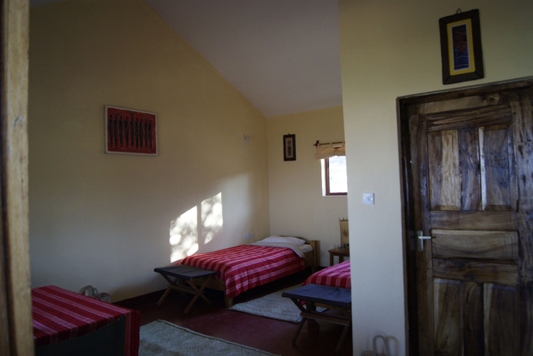 Bedroom 3, African Sunrise Lodge and Campsite, Karatu