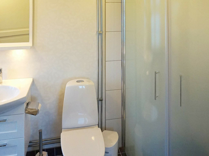 Bathroom 3, 4 Star Holiday Home in Ulricehamn, Ulricehamn