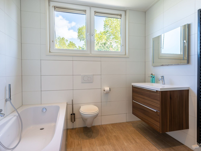 Bathroom 3, Detached House Zeeland near Beach, Noord-Beveland