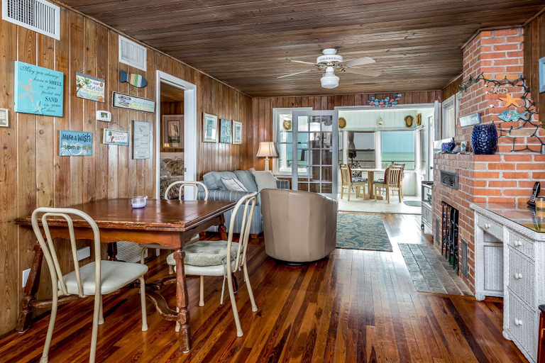 Food & Drinks, Sandy Toes Cottage - Two Bedroom Home, Lee