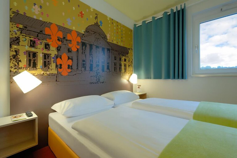 Bedroom 13