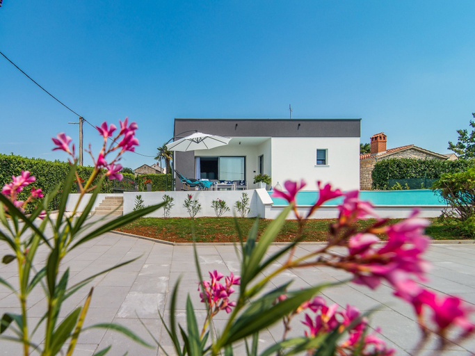 Exterior & Views 2, Beautiful newly built Villa Oleandra for up to 5 persons, with private pool, Sveti Petar u Šumi