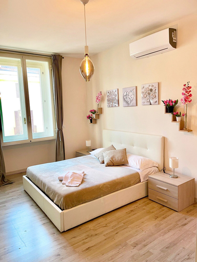 Bedroom 3, Casa Tua Gracchi, Rome