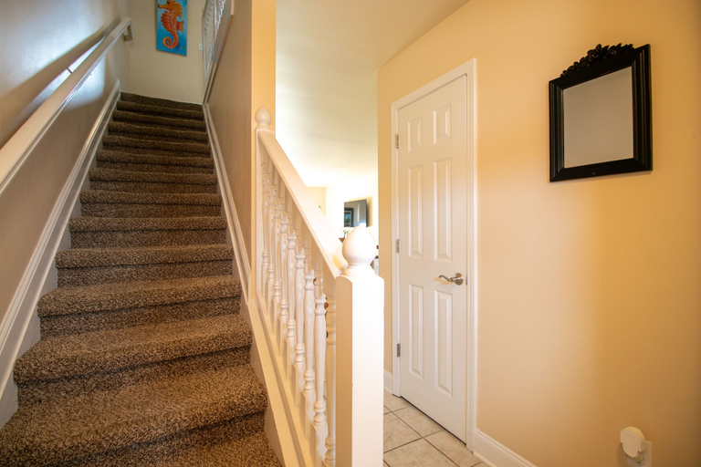 Public Area 3, Oak Shores 102, Harrison