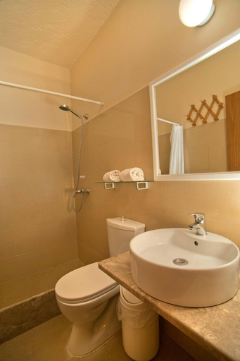 Bathroom 4, Acropolis Hotel, South Aegean