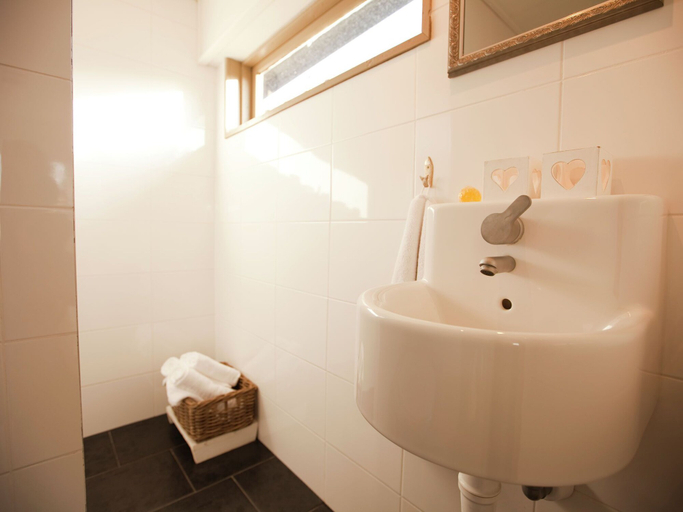 Bathroom, Holiday home in Bergen with private terrace, Bergen