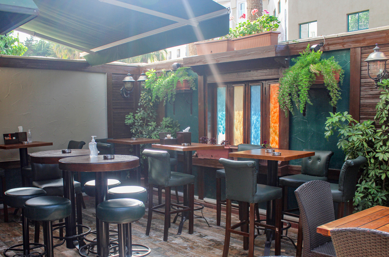 Food & Drinks 5, Post Boutique Hotel, Wadi Essier