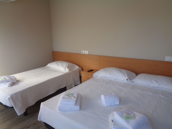 Bedroom 3, Hospedaria Nossa Senhora do Carmo, Viana do Castelo