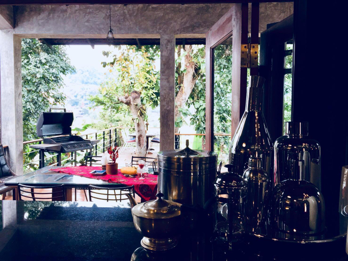 Food & Drinks, Villa Tammatari, Mae Rim
