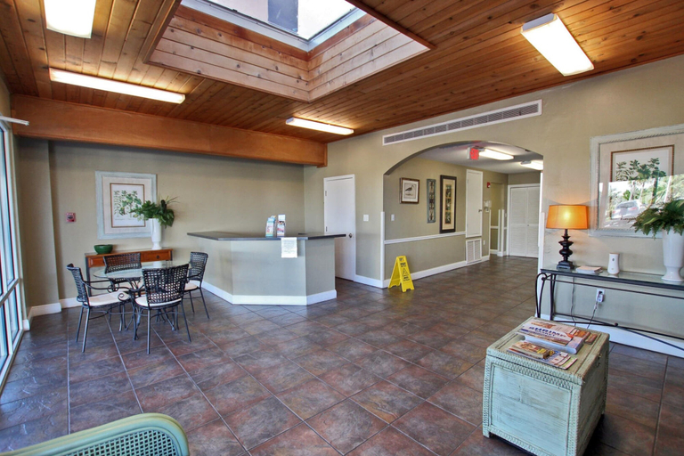 Public Area 2, Surfside Shores by Youngs Suncoast, Baldwin