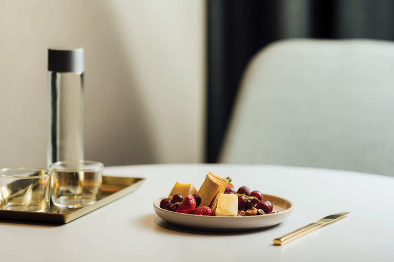 Food & Drinks