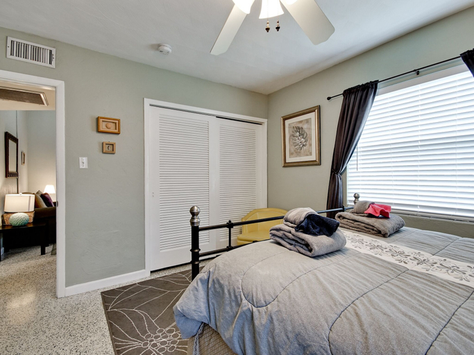 Bedroom 2, Venice Harbor 606, Sarasota