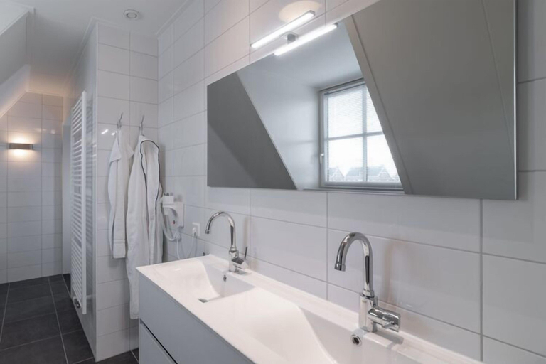 Bathroom 4, Villa in Zeeland near Clean Beaches, Noord-Beveland