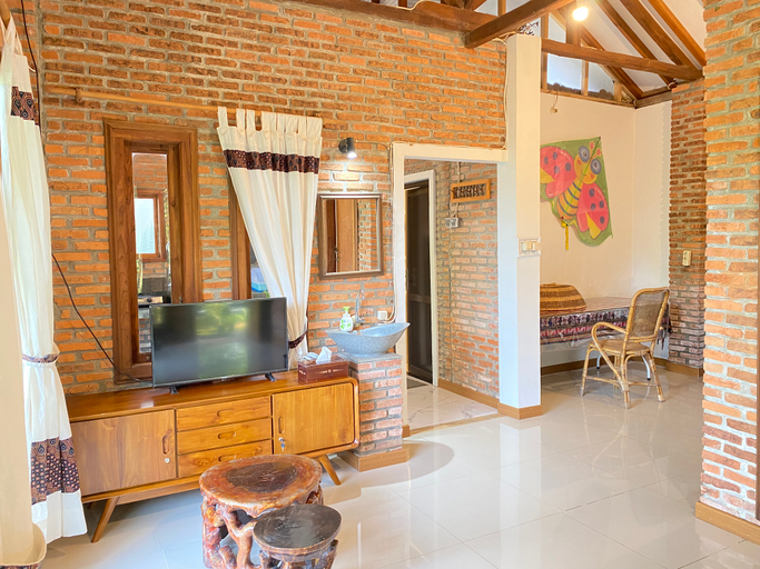 Others 5, 9 Pakis Villa Sawah, Subang