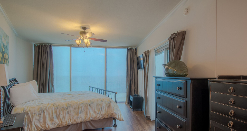 Bedroom 4, Sea Breeze 807, Harrison