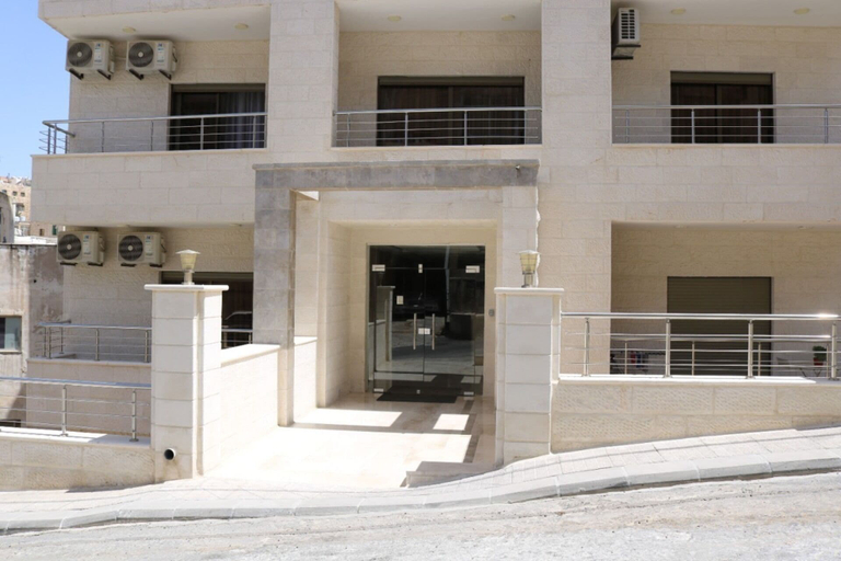 Exterior & Views 2, Amazing one Bedroom Apartment in Amman Elwebdah 3, Wadi Essier