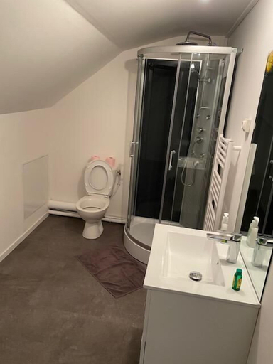 Bathroom 4, Hebergements le Camp d'Auneau - La Belle etoile, Eure-et-Loir