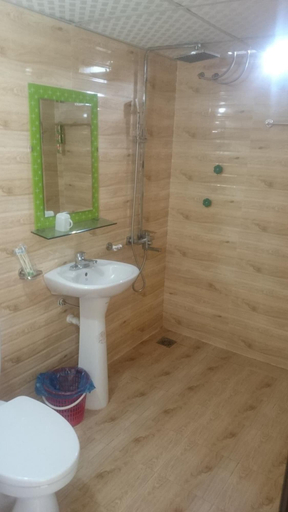 Bathroom 5, Sapa Sunrise Hotel, Sa Pa