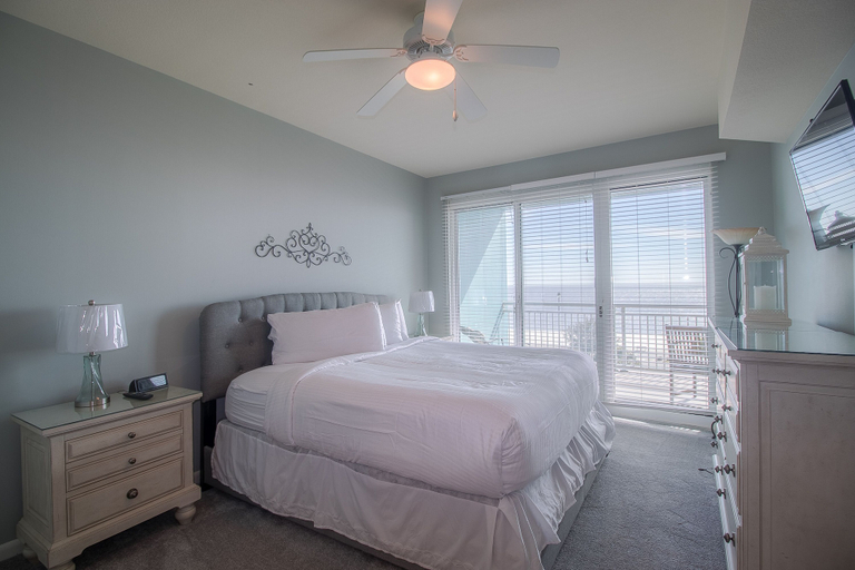 Bedroom 4, Legacy I 407, Harrison