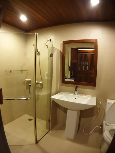 Bathroom 4, Salad Hut Resort, Ko Phangan