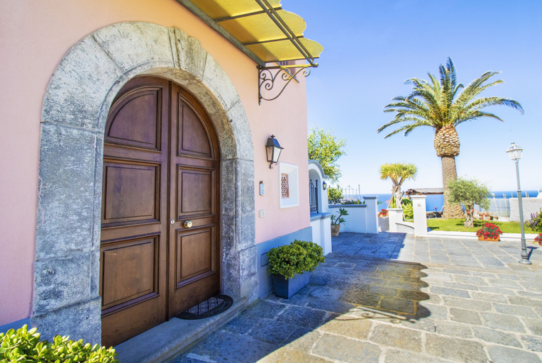 Exterior & Views 2, Villa Titina - Sunset Apartments, Napoli