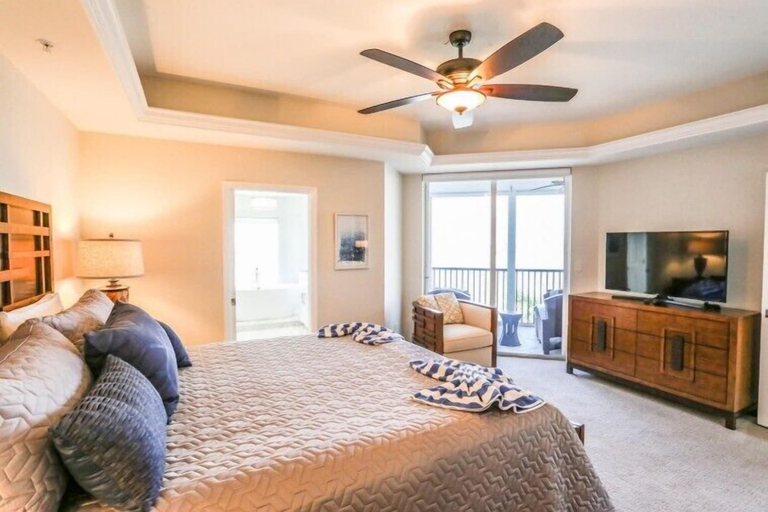 Bedroom 5, Waterside 152, Lee
