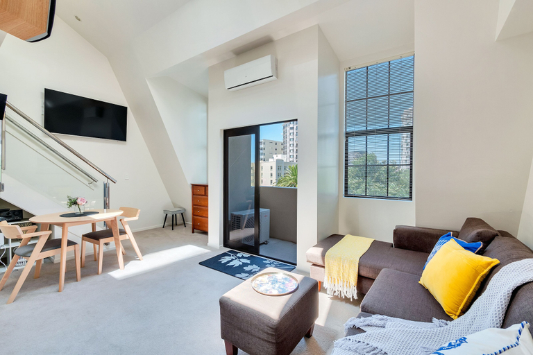 Featured Image, Central 3 bed, loft apartment in the CBD w Parking, Waitakere