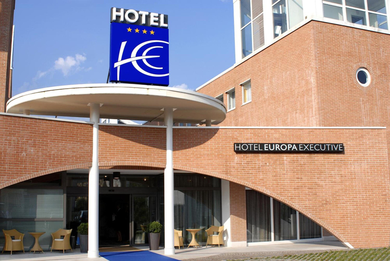 Exterior & Views 2, Hotel Europa , Belluno