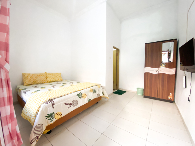 Bedroom 5, Homey Guesthouse Kertajaya (Syariah), Surabaya