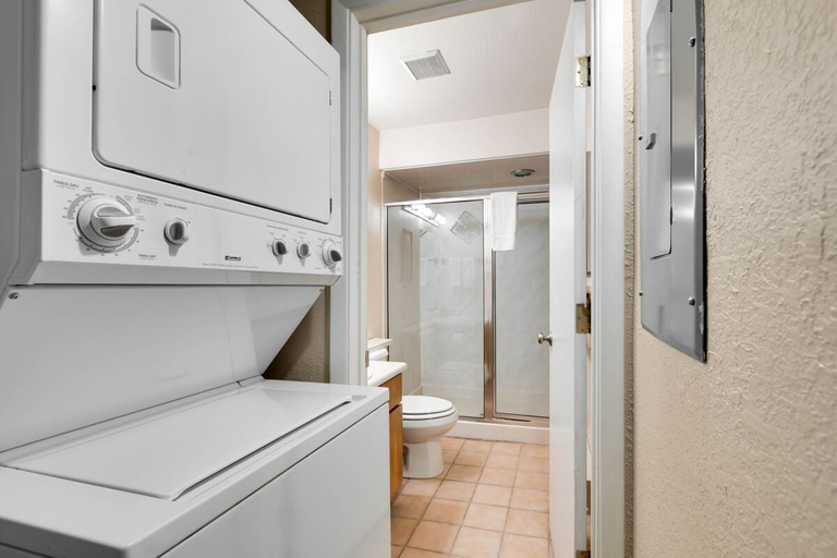 Bathroom 2, Lake Fork Condominiums at Taos Ski Valley, Taos