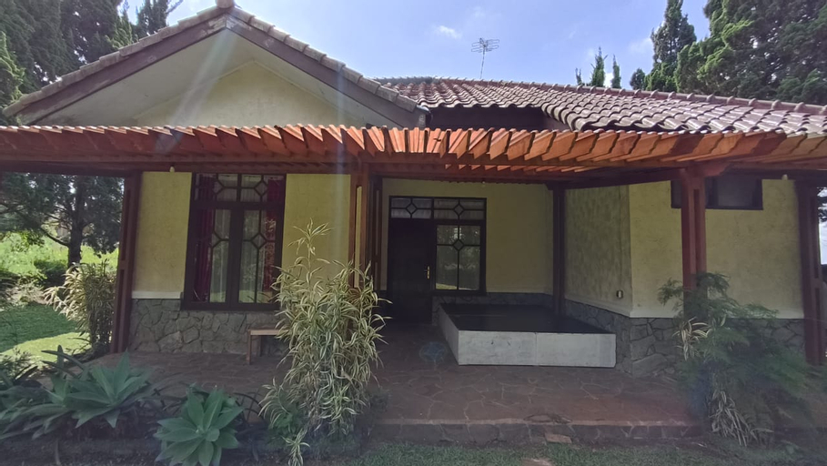 Villa Montana 2 No 10 Ciater Highland, Subang