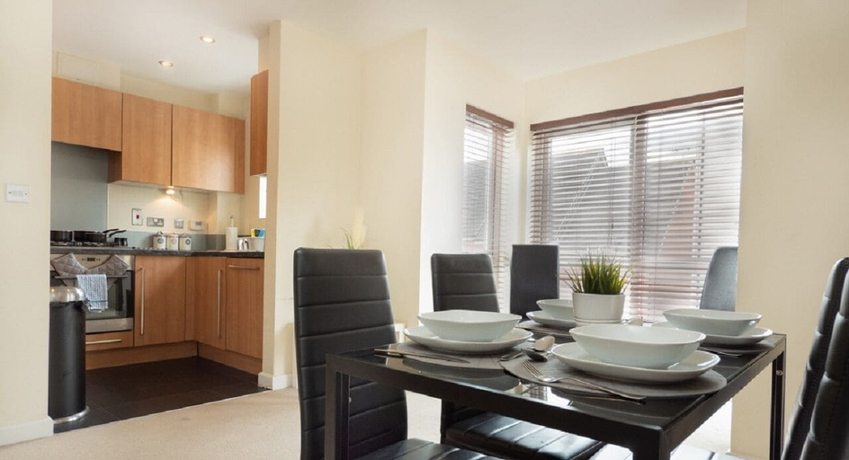 Others 5, Open plan 2 Bedroom Apartment, Wokingham