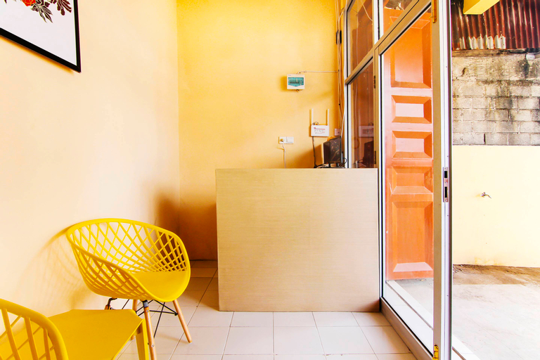 Others 5, OYO 90900 Pagi Sore Residence, Padang