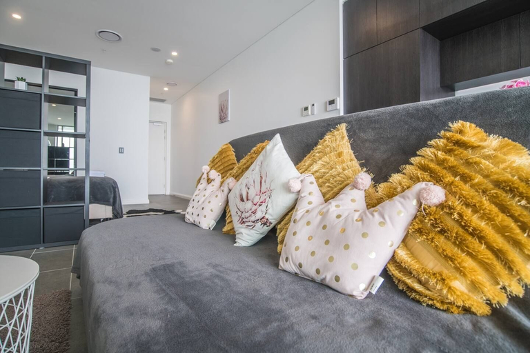 Bedroom 3, Home With Convenient Location! Close to Train&cbd, Sydney
