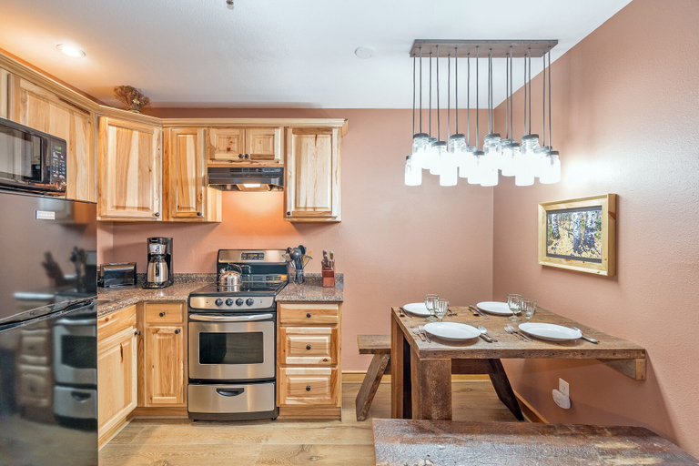 Others 5, Le Chamonix by Alpine Lodging Telluride, San Miguel