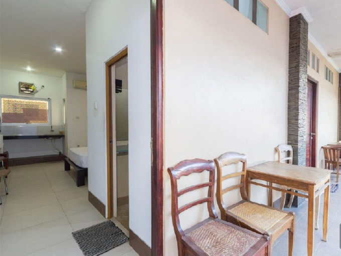Others, Lega Legi Town House, Badung