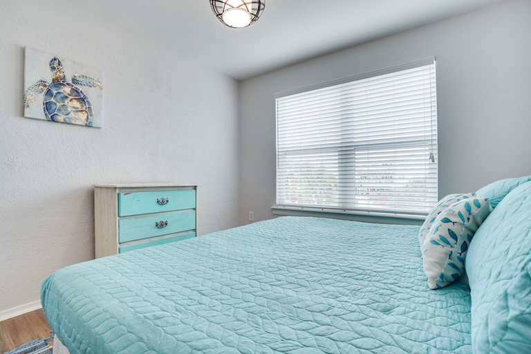 Bedroom 3, Vitamin Sea, Gulf