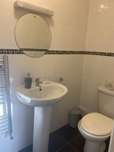 Bathroom 2, Reading 3 bed 2 bath, Reading