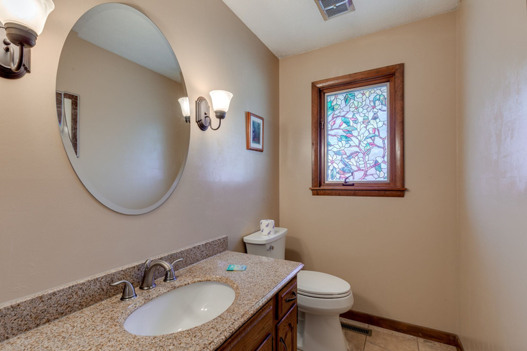 Bathroom 5, Mountain Splendor, Sevier