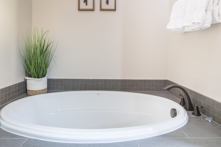 Bathroom 4, Mountain Lake Condo Unit 401b, Madison