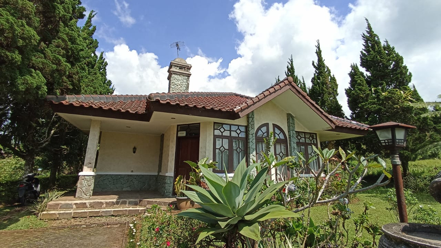 Villa Montana 2 No 10 Ciater Highland, Subang