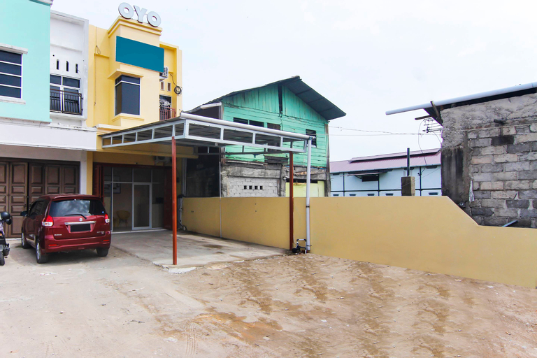 Exterior & Views 2, OYO 90900 Pagi Sore Residence, Padang