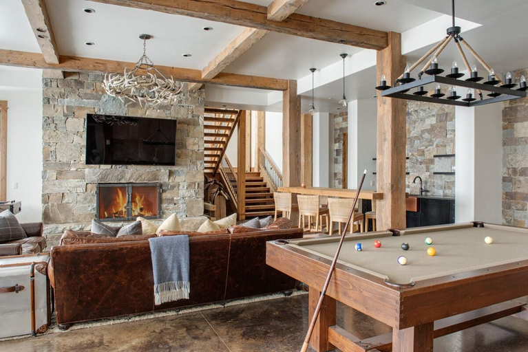 Public Area 3, Moonlight Summit Chalet, Madison