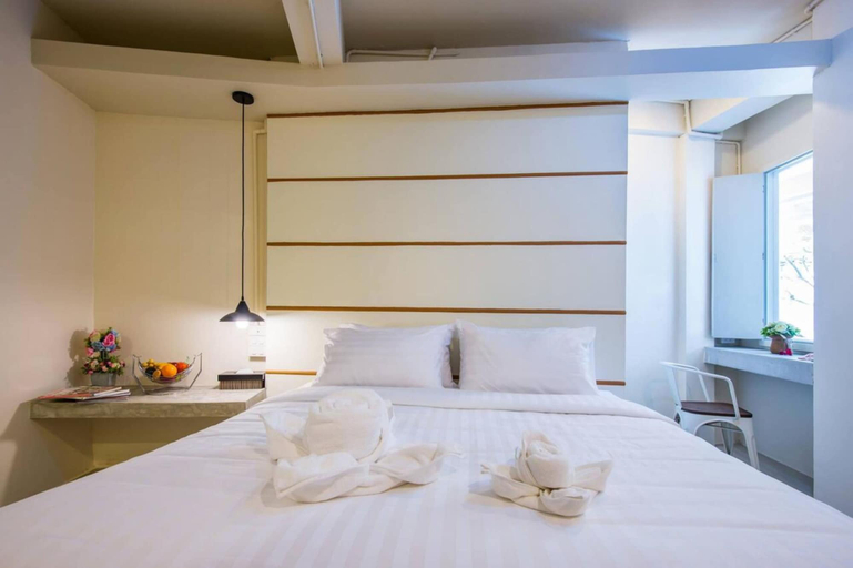 Bedroom 2, Hotel October, Pulau Phuket