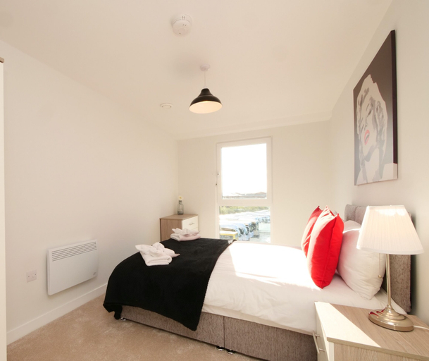 Bedroom 3, Leeds Victoria Riverside Apartments, Leeds