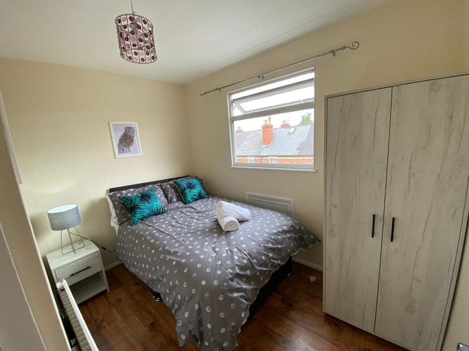 Bedroom 3, Reading 3 Bedroom apartment, Wokingham