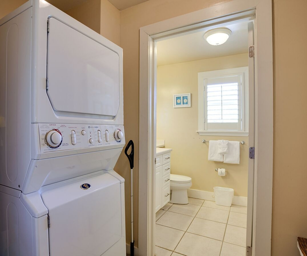 Bathroom 3, Beach Hideaway Upper Level, Lee